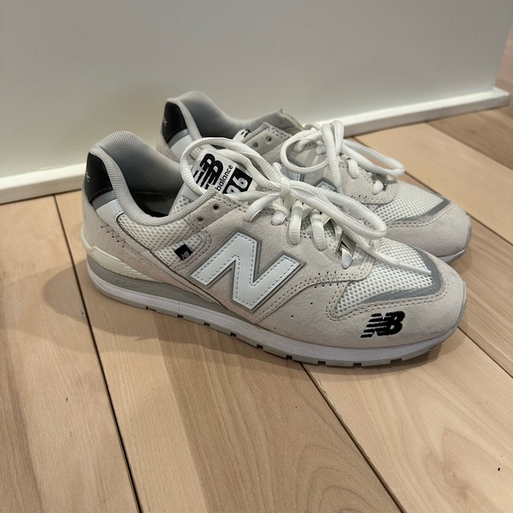 New Balance 996 - Picture 1 of 2